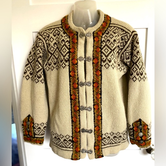 siril Sweaters - Vintage Woman's Wool Norway Siril Ski Sweater Cardigan Pewter Buttons